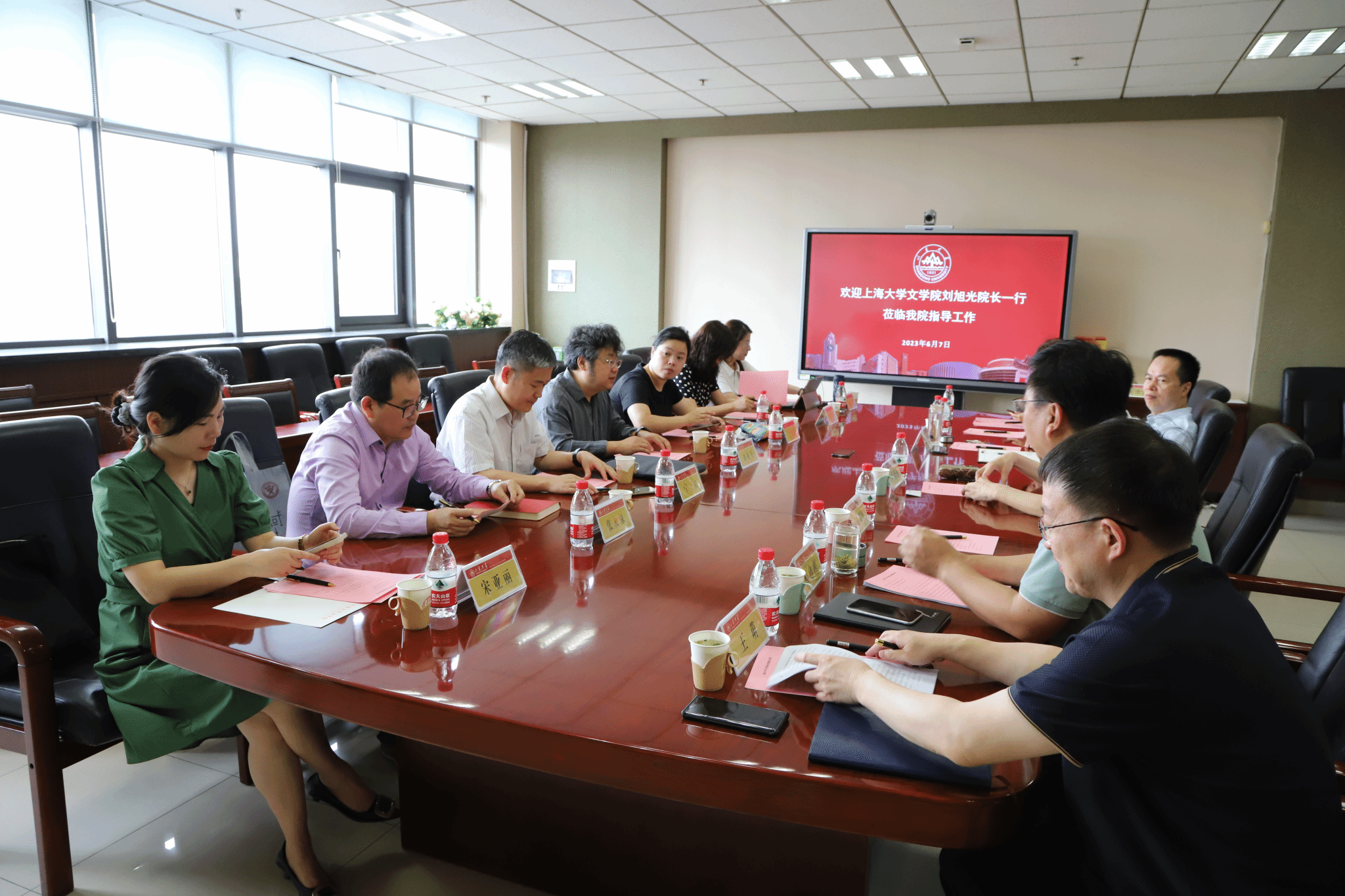 山東大學歷史文化學院黨委書記劉軍,黨委副書記張偉,副院長代國璽,副