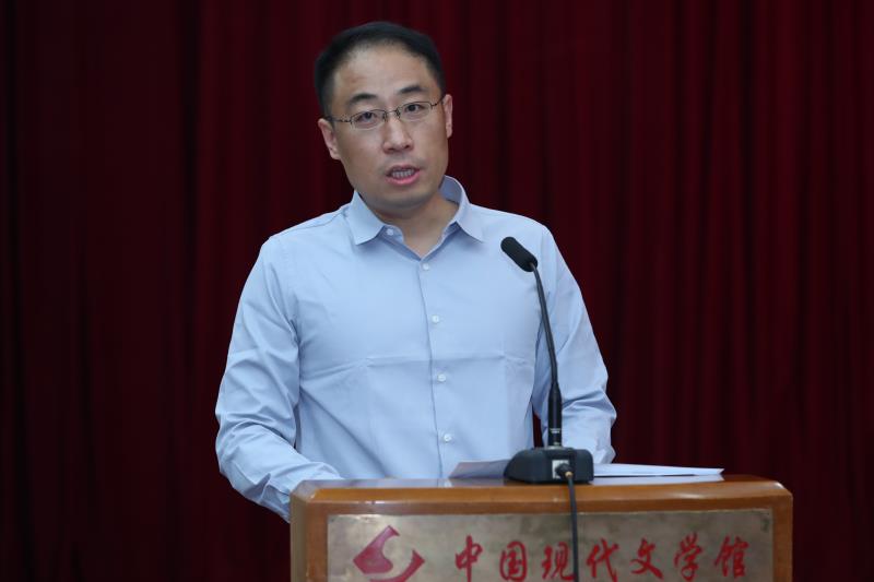 乘风破浪,勇往直前,他就是中文系博士后杨曦,合作导师张寅彭教授